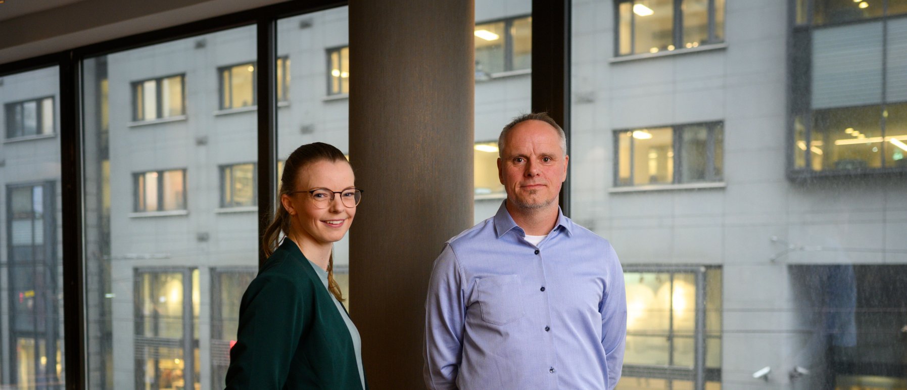 I oktober, under Høstseminaret til Kommunikasjonsforeningen, fortalte Ragnhild Vikestrand, kommunikasjonsarbeider i Vest politidistrikt, og kollega Rune Fimreite, som er faglig leder i nettpatruljen til samme politidistrikt, om hvordan de har jobbet frem en TikTok-konto som raskt ble en suksess.