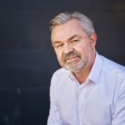 Øystein Bonvik, kommunikasjonsrådgiver og fagbokforfatter. Han driver egen virksomhet og underviser i PR og markedskommunikasjon ved Handelshøyskolen BI.